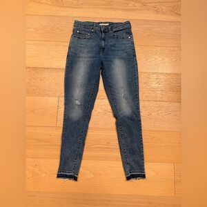 Levi's 721 high rise, size 31